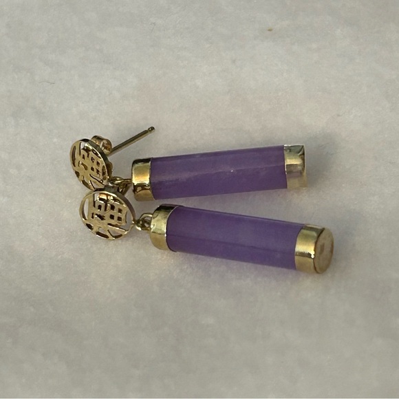 14k Solid Gold and Lavender Jade Tube Earrings - Picture 10 of 10